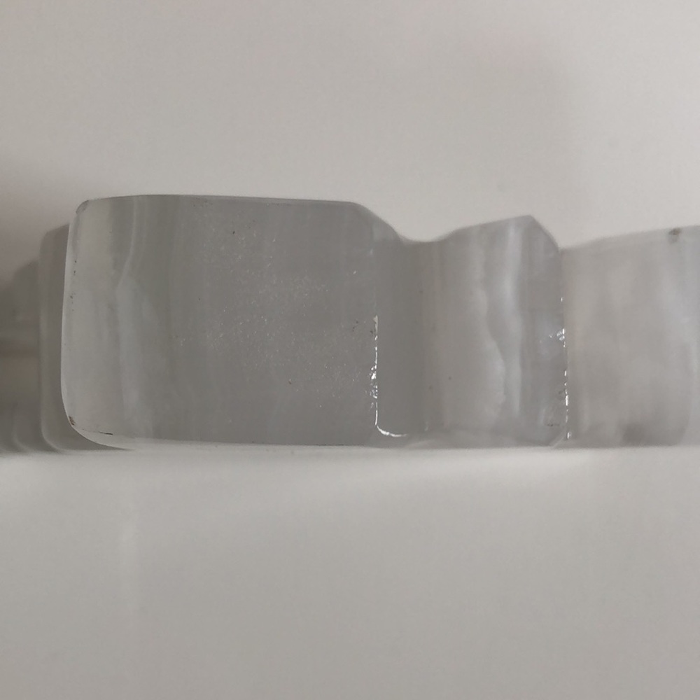 ⭐️Host Pick⭐️- Glass Butterfly Napkin holder - Picture 9 of 16